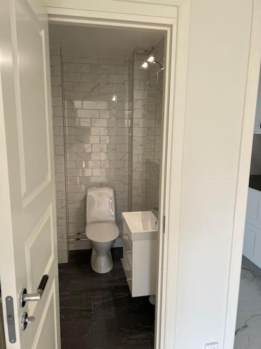 Haerligt Stort Boende I Perfekt Laege Borås Exterior photo